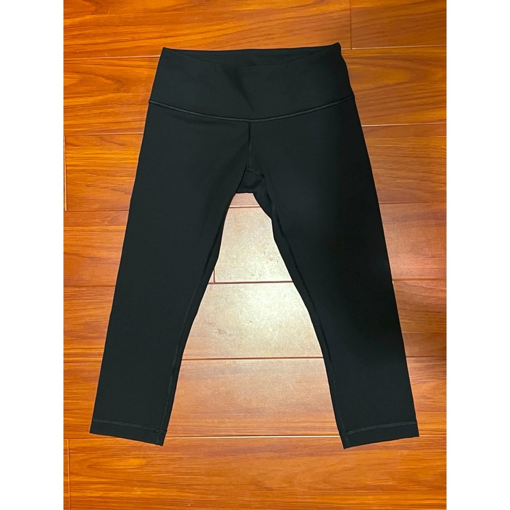 LULULEMON | CAPRI BLACK LEGGING